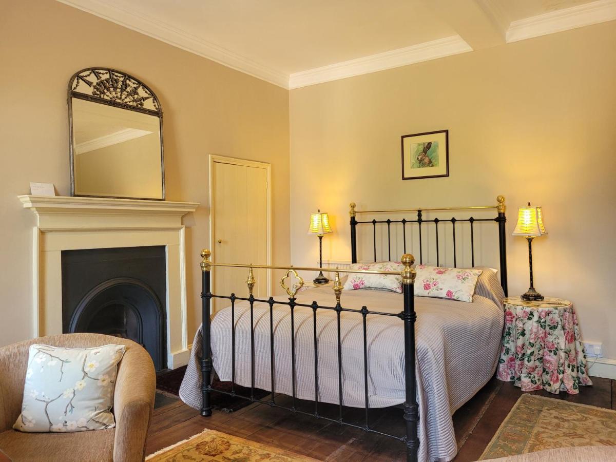 The Old Vicarage Bed & Breakfast คิงตัน ภายนอก รูปภาพ